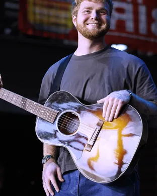 Alex Warren Saint Paul